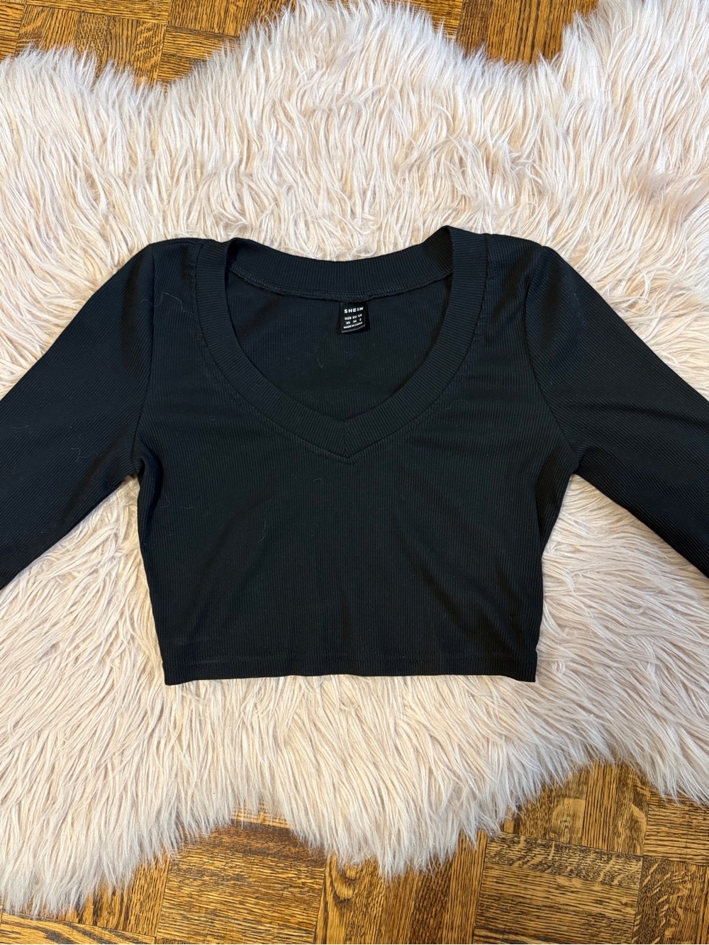 2 Pack Red & Black SHEIN Long Sleeve Crop Top